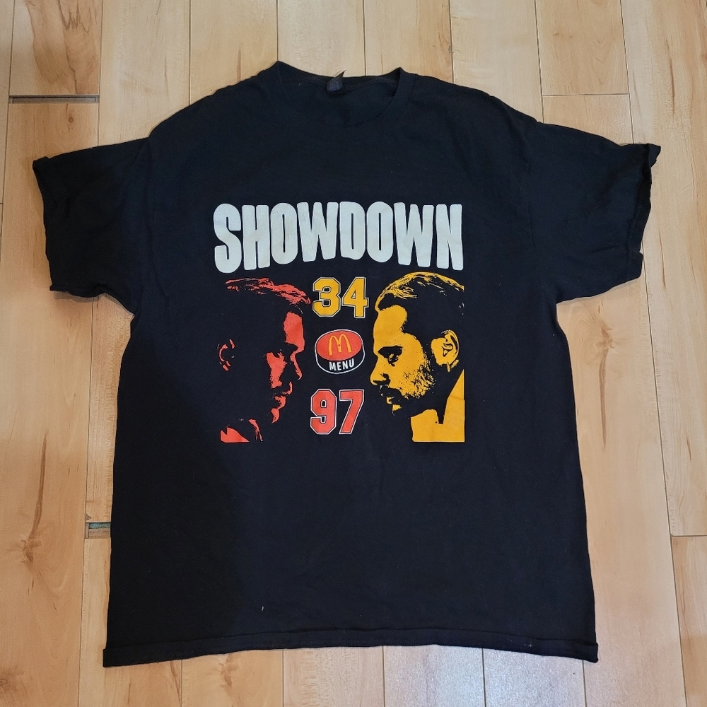 McDonalds Showdown McDavid vs. Matthews men's size large t-shirt